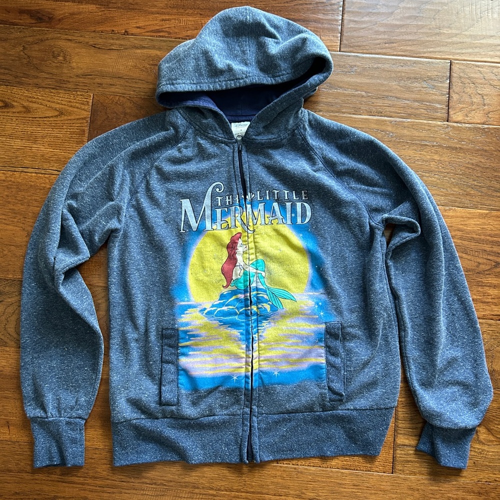 Disney Store Women’s Little Mermaid Blue Fleece Hoodie Size Medium Ariel Zip Up